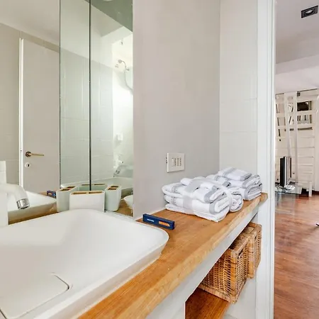 Modern With St Peter S Dome View Apartament *