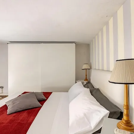Modern With St Peter S Dome View Apartament