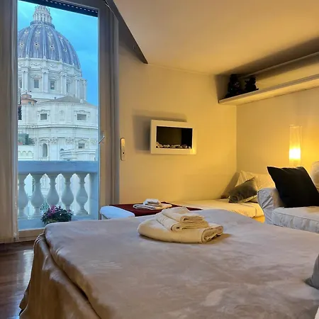 Apartament Modern With St Peter S Dome View