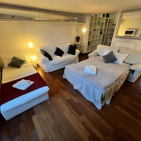 Modern With St Peter S Dome View Apartament